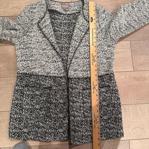 CHICOS WOMENS BLACK AND GRAY SIZE SMALL (CHICO'S 1) CARDIGAN SWEATER - Picture 4 of 9